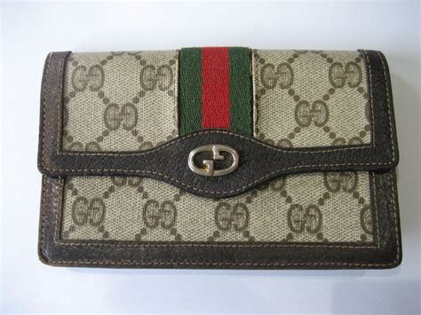 gucci wallet with green and red stripe|green Gucci wallet review.